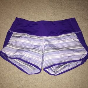 Lululemon size 8 2.5” shorts